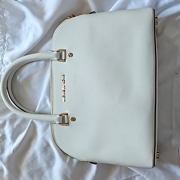 Michael Kors Veronica Crossbody Bag - Picture 5 of 11